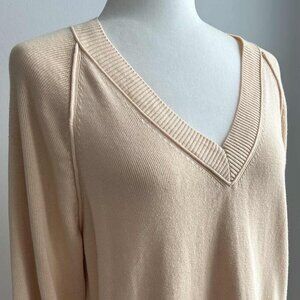 OUI Rose-Beige Viscose-Cotton-Silk V-Neck Knit Pullover with Ribbed Trim – US 8
